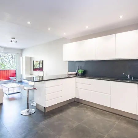 Διαμέρισμα Beau 3p Proche Hippodrome - Parking Prive *