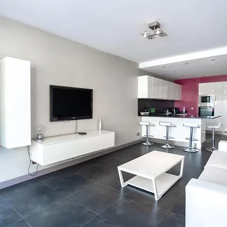Apartamento Beau 3p Proche Hippodrome - Parking Prive