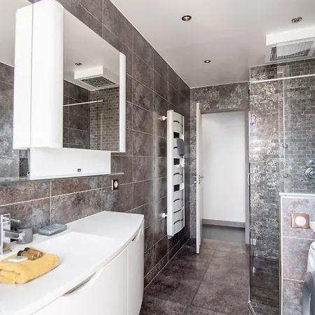Beau 3p Proche Hippodrome - Parking Prive Apartamento