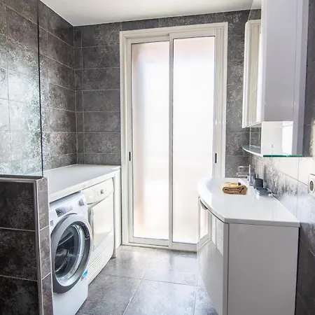 Beau 3p Proche Hippodrome - Parking Prive Appartement